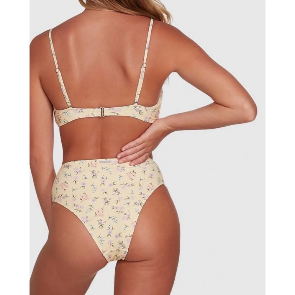 Billabong •• Ditsy Floral Pretty Moon Gathered Bralette Bikini Top - Picture 8 of 16